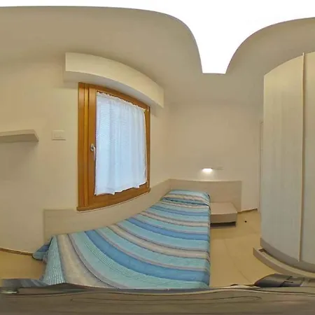Apartments In Lignano Sabbiadoro 42740 アパート *